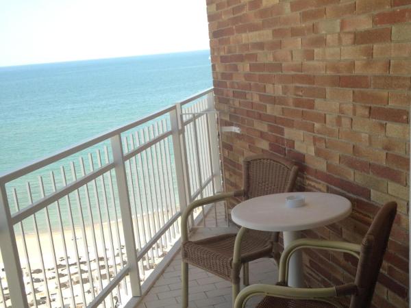 Hotel Delle Nazioni : photo 3 de la chambre suite familiale - vue sur mer