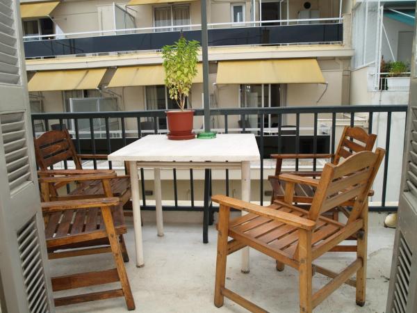 Acropolis House : photo 4 de la chambre chambre familiale avec balcon