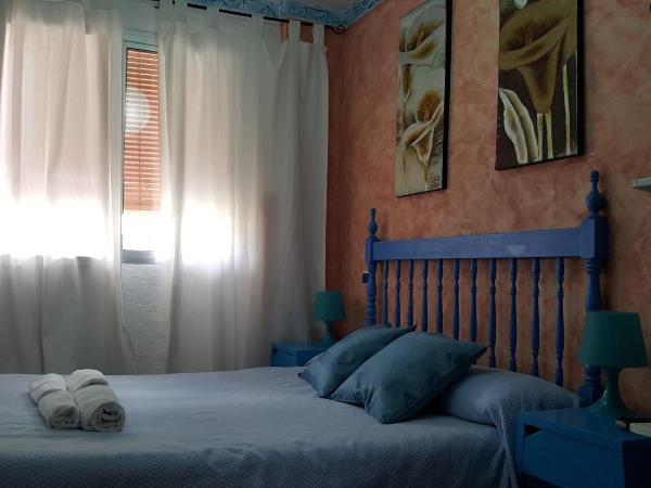 Giraldilla : photo 5 de la chambre chambre double avec salle de bains privative