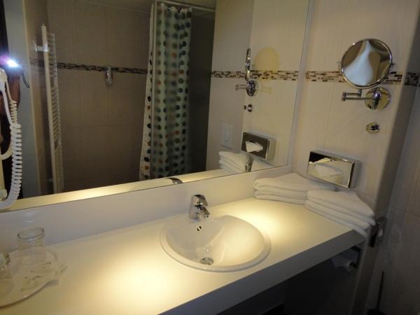 Grand Hotel Dream Main City Center : photo 3 de la chambre chambre deluxe double ou lits jumeaux