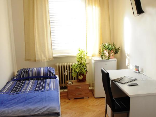 Montagehotel Bed & Steel : photo 2 de la chambre chambre simple Économique avec salle de bains commune