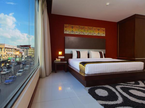 Kinabalu Daya Hotel : photo 9 de la chambre chambre familiale - vue sur ville