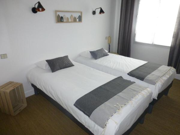 Hotel La Licorne : photo 3 de la chambre chambre double