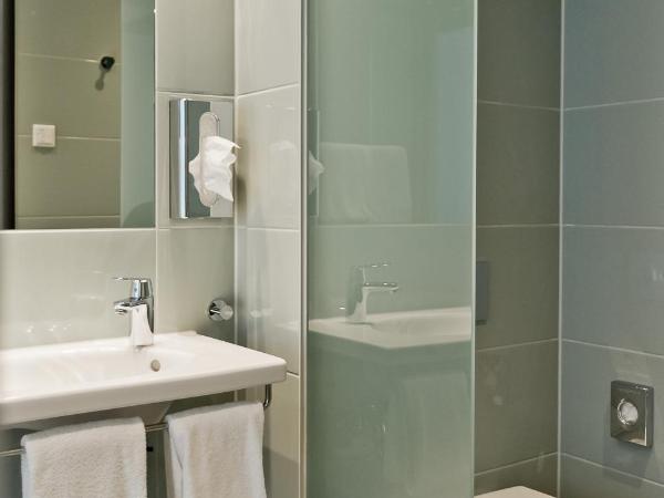 Super 8 by Wyndham Munich City West : photo 5 de la chambre chambre double standard