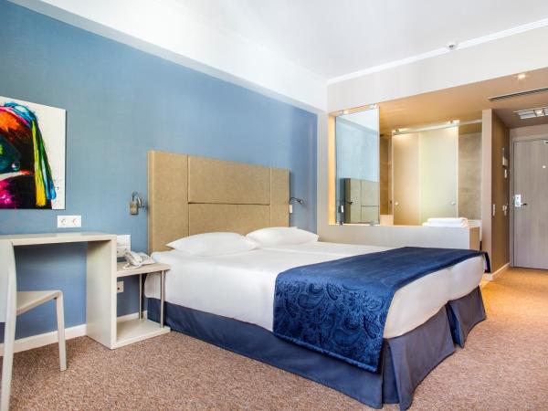 Airotel Alexandros : photo 5 de la chambre hébergement supérieur avec balcon