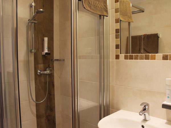 Hotel Restaurant Schweizerhaus : photo 4 de la chambre chambre double