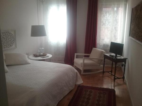 B&B Barberia : photo 1 de la chambre chambre double avec salle de bains privative extérieure