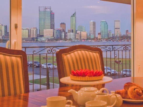 The Peninsula Riverside Serviced Apartments : photo 8 de la chambre grand one-bedroom suite with river view