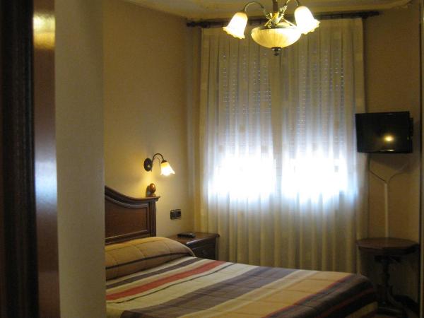 Hostal Granada : photo 3 de la chambre chambre double