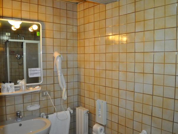 Hotel Igea : photo 10 de la chambre chambre double ou lits jumeaux