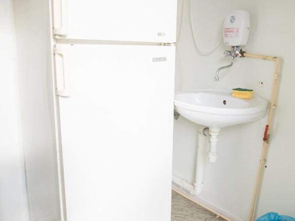 Hostel Metro : photo 4 de la chambre lit simple dans dortoir de 4 lits