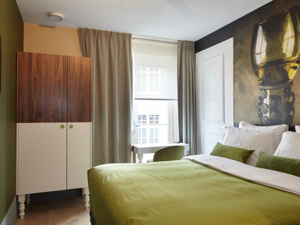 The Muse Amsterdam - Boutique Hotel : photo 1 de la chambre chambre double standard avec balcon 