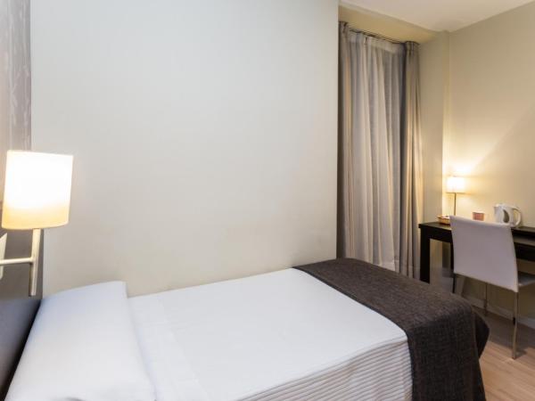 Pensión Altair : photo 6 de la chambre petite chambre simple