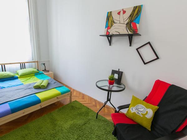 Friends Hostel & Apartments : photo 2 de la chambre chambre double Économique