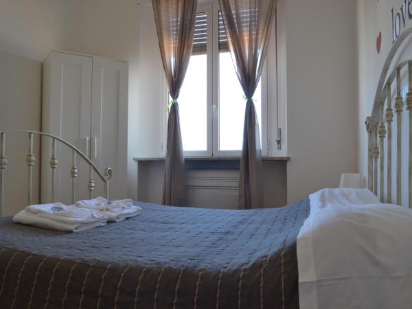 Night & Day : photo 8 de la chambre chambre double avec salle de bains privative