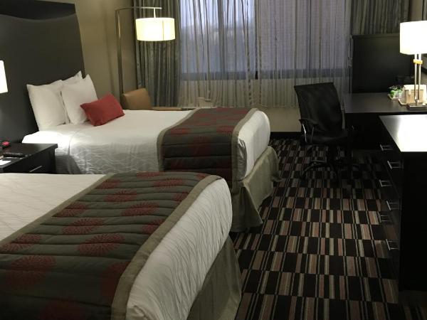 Ramada Plaza by Wyndham Charlotte South End Airport : photo 7 de la chambre chambre double avec 2 lits doubles - non-fumeurs