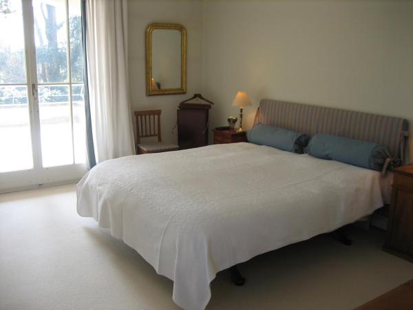 The Garden Guesthouse : photo 1 de la chambre chambre double deluxe avec balcon