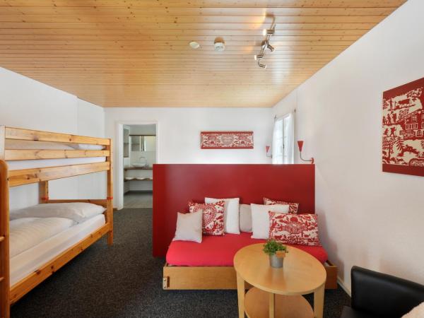 Alpinhotel Bort : photo 6 de la chambre chambre sextuple - vue sur l'eiger