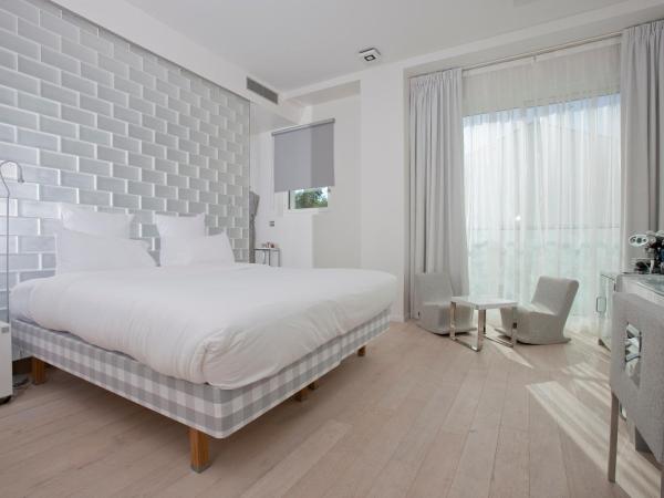 Kube Saint-Tropez : photo 5 de la chambre chambre deluxe white