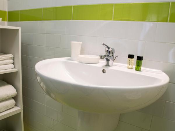 B&B Da Vinci : photo 5 de la chambre chambre lits jumeaux avec lit d’appoint - 301