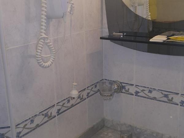 Hotel Avenida : photo 3 de la chambre chambre triple