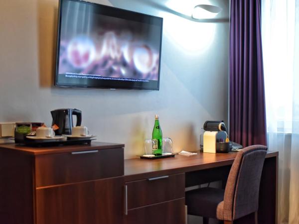 Hotel Zamek Centrum : photo 6 de la chambre chambre deluxe double ou lits jumeaux