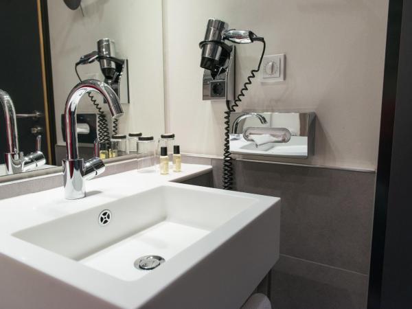 Hotel Hamburger Hof : photo 1 de la chambre chambre triple