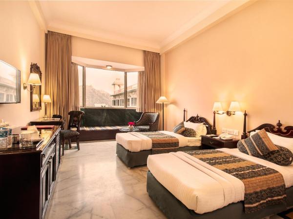 KK Royal Hotel & Convention Centre : photo 4 de la chambre chambre deluxe double ou lits jumeaux