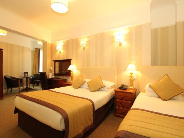 Castle Hotel : photo 9 de la chambre chambre lits jumeaux