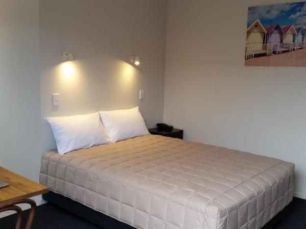 319 Addington Motel : photo 3 de la chambre queen studio with bath (3 adults)