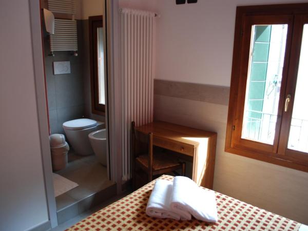 Hotel San Geremia : photo 4 de la chambre chambre double