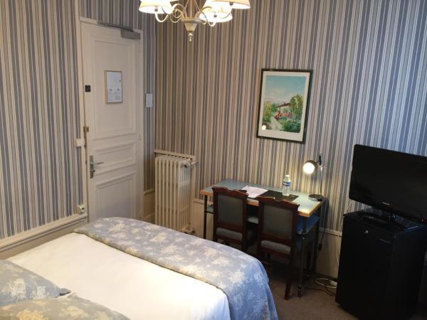 Grand Hotel de L'Univers : photo 7 de la chambre chambre double standard