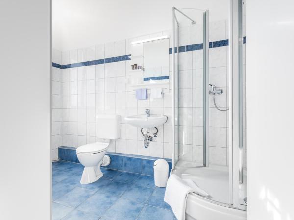 Zur guten Quelle : photo 4 de la chambre chambre double avec salle de bains privative