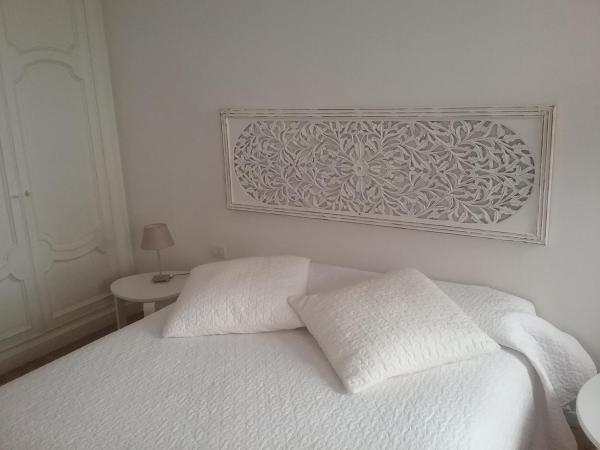 B&B Barberia : photo 3 de la chambre chambre double avec salle de bains privative extérieure