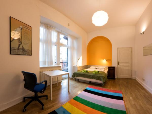 Pokoje Bagatela Stare Miasto : photo 1 de la chambre appartement 1 chambre avec balcon