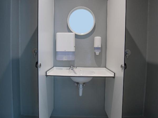 A Room In The City Hostel : photo 6 de la chambre lit dans dortoir mixte de 6 lits avec salle de bains privative