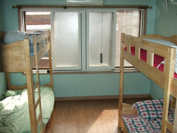 Birdsnest Hostel Hongdae Foreigner only : photo 6 de la chambre lit dans dortoir pour femmes de 4 lits