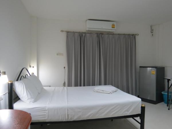 Pizza Italy Restaurant and Guesthouse : photo 1 de la chambre chambre deluxe
