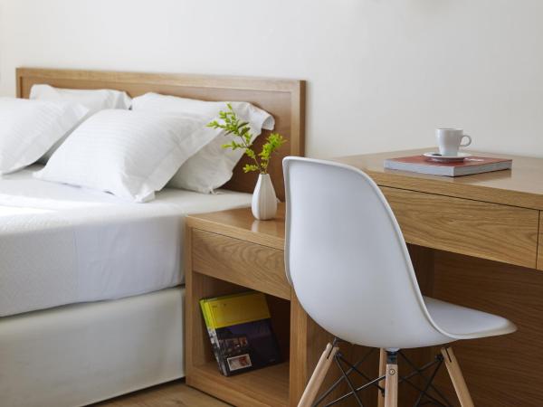 Amarilia Hotel : photo 4 de la chambre chambre double/lits jumeaux classique - vue sur piscine