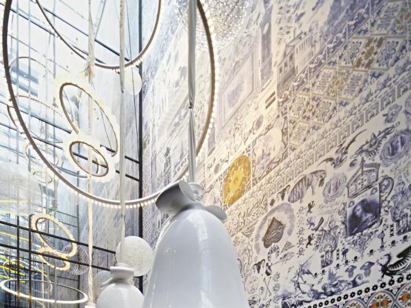 Andaz Amsterdam Prinsengracht - a concept by Hyatt : photo 5 de la chambre chambre lit queen-size - vue sur atrium