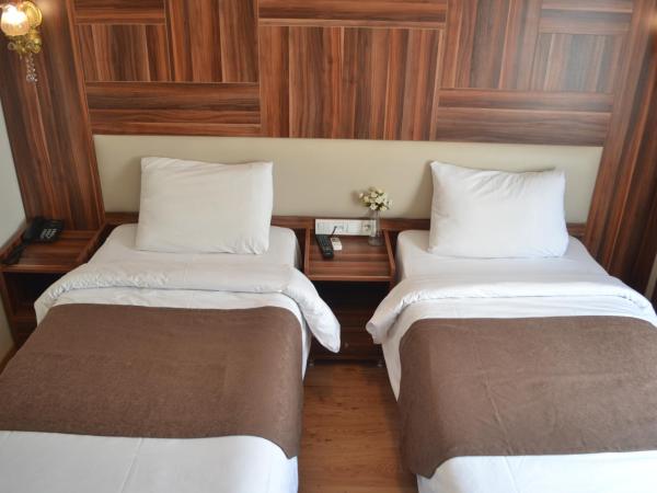 New Fatih Hotel : photo 10 de la chambre chambre double standard