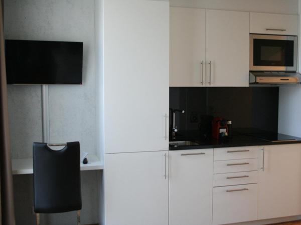 Residence Appartements : photo 5 de la chambre apartment with balcony (2 adult)