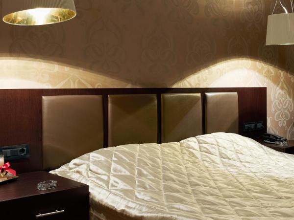 Hotel Cezaria : photo 7 de la chambre suite