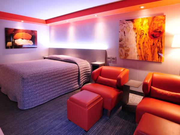Le Chabrol Hotel & Suites : photo 7 de la chambre chambre lit king-size exécutive