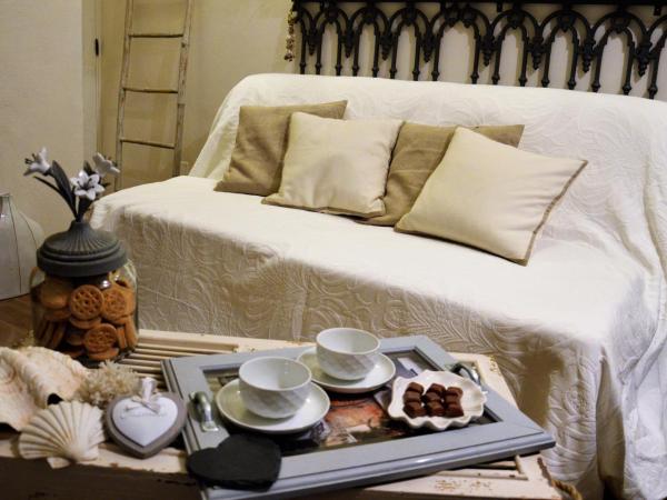 Marè Rooms Bari old town center : photo 8 de la chambre chambre double avec salle de bains privative