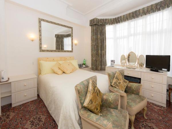 Shoreline Accommodation : photo 1 de la chambre chambre double ou lits jumeaux avec salle de bains privative - rez-de-chaussée