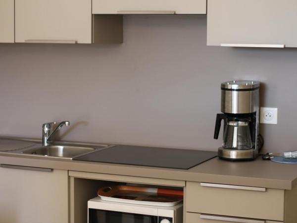 Hôtel et Résidence Ta Kladia - Omigna : photo 3 de la chambre appartement supérieur 1 chambre