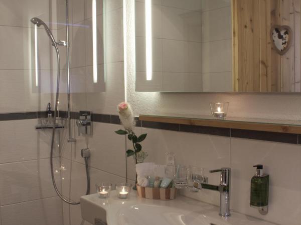 Hotel Caprice - Grindelwald : photo 3 de la chambre chambre double confort