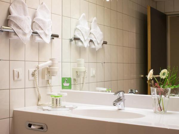 Lindner Hotel Frankfurt Hochst, part of JdV by Hyatt : photo 2 de la chambre chambre lit king-size