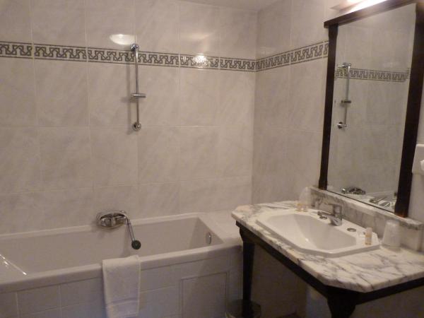 L'auberge Camarguaise : photo 7 de la chambre chambre familiale